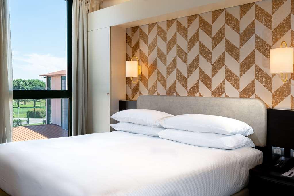 Hotel Doubletree By Hilton Milan Malpensa Solbiate Olona Pokoj fotografie