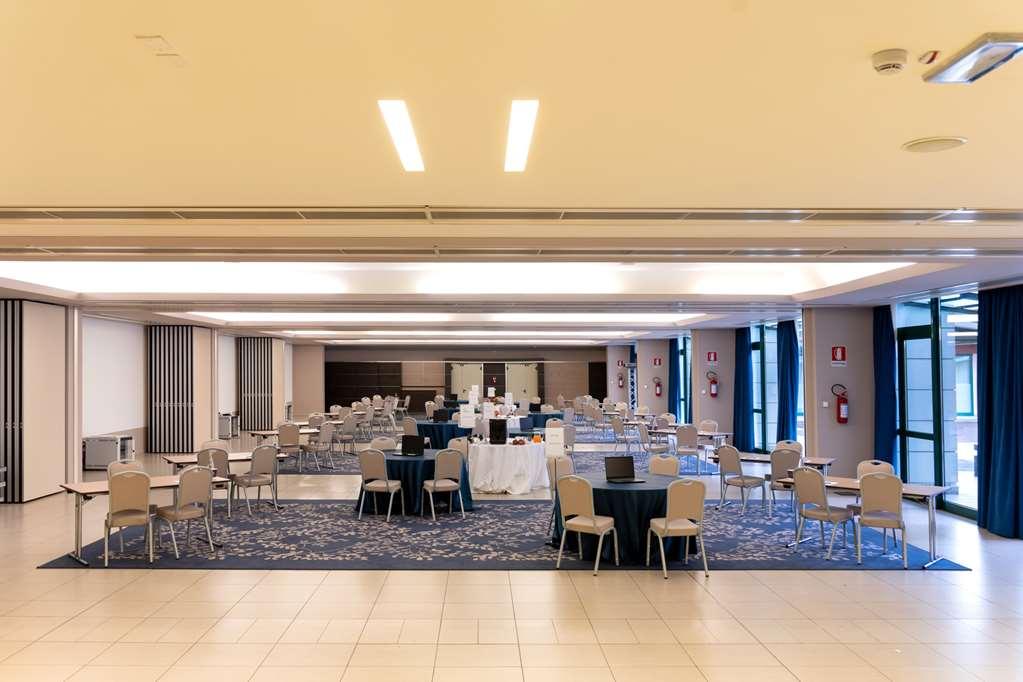 Hotel Doubletree By Hilton Milan Malpensa Solbiate Olona Zařízení fotografie