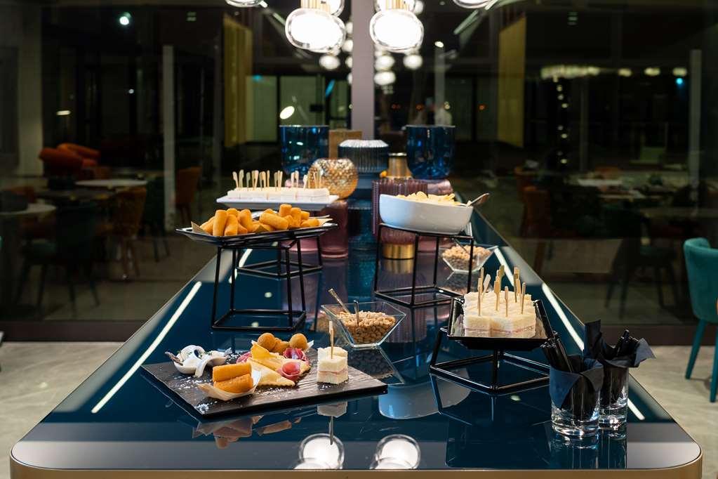 Hotel Doubletree By Hilton Milan Malpensa Solbiate Olona Restaurace fotografie